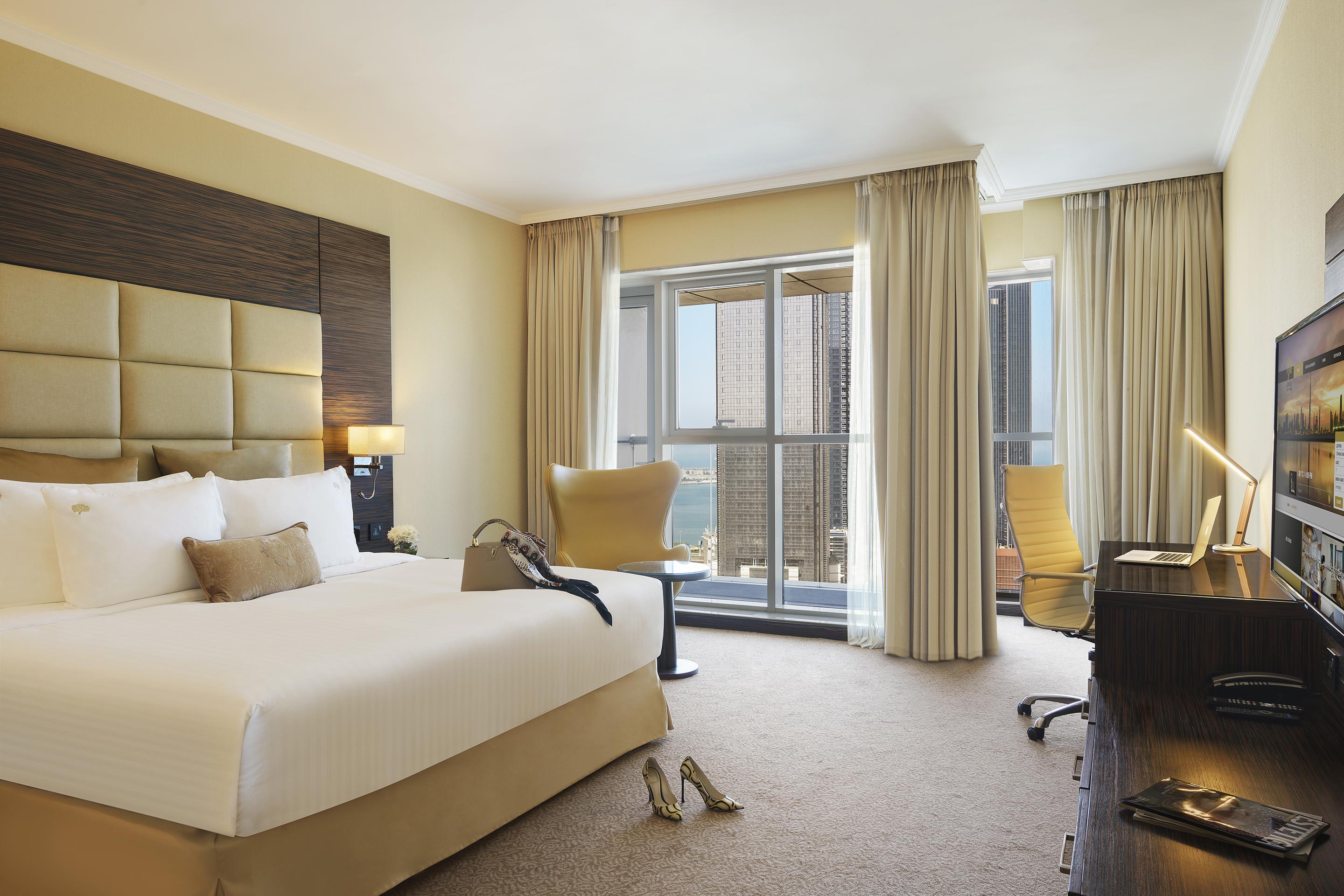 Jannah Burj Al Sarab Hotel Abu Dhabi Exterior foto A room at the Jumeirah Emirates Towers Hotel