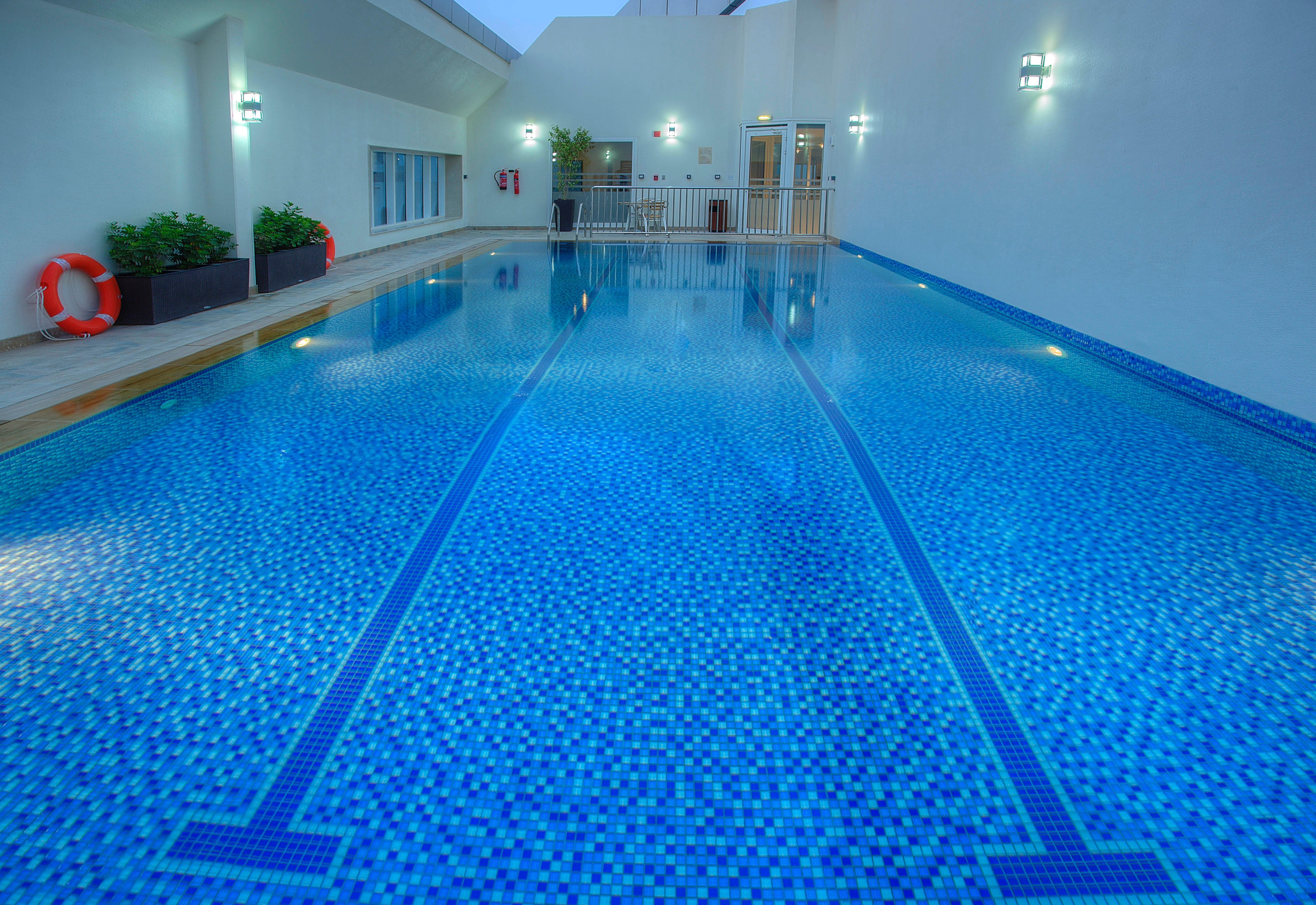 Jannah Burj Al Sarab Hotel Abu Dhabi Exterior foto Swimming pool