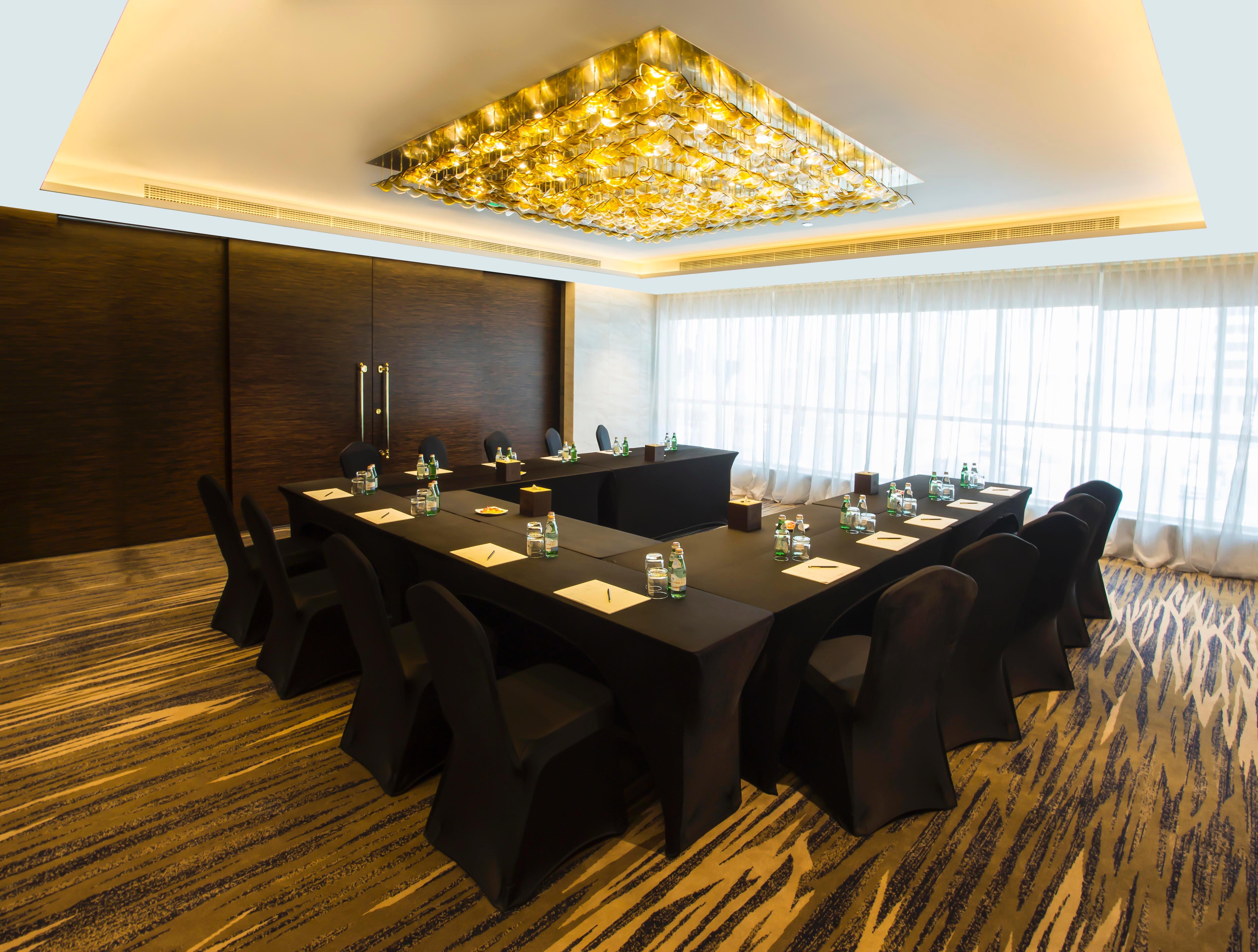 Jannah Burj Al Sarab Hotel Abu Dhabi Exterior foto Meeting room