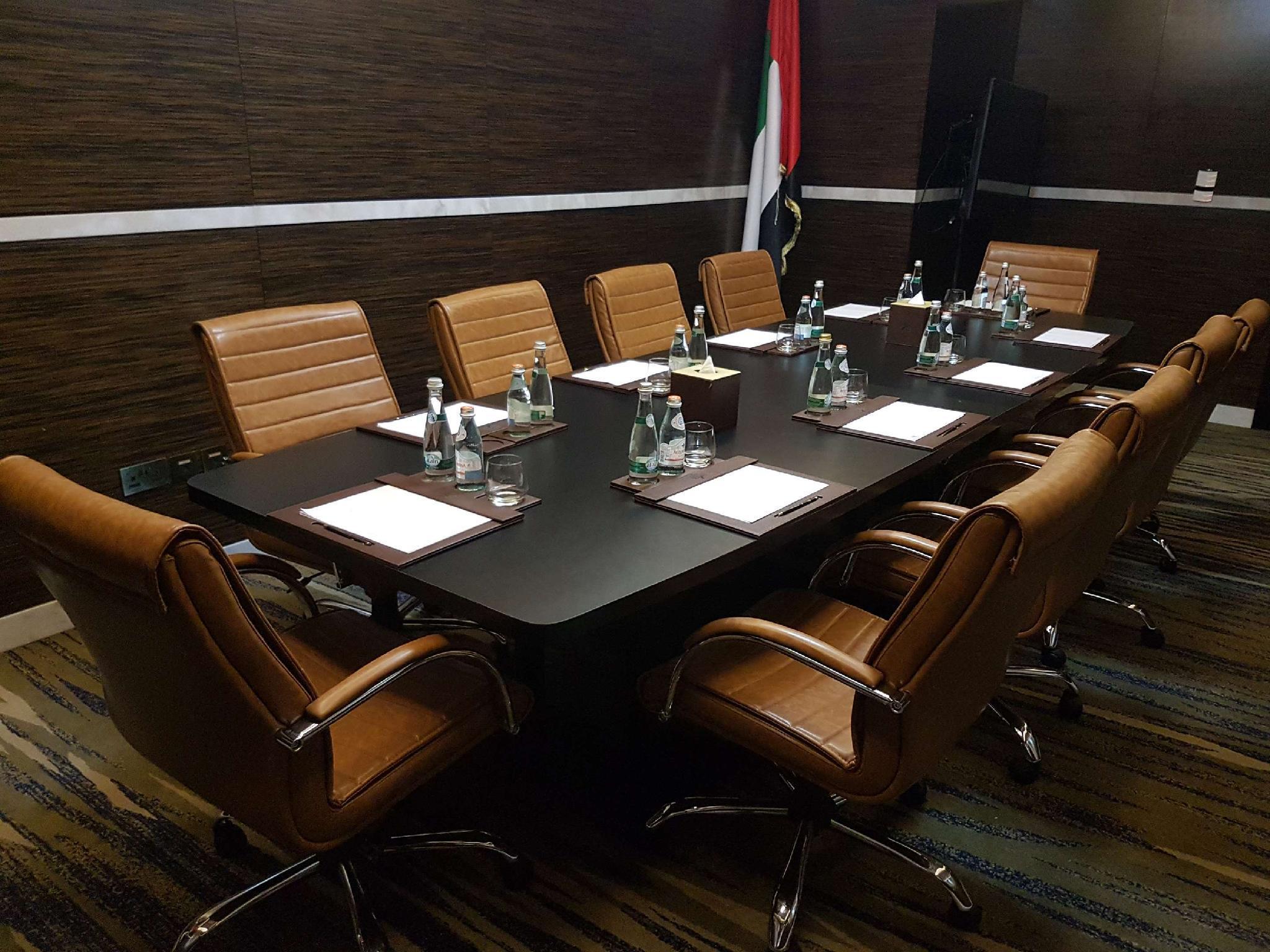 Jannah Burj Al Sarab Hotel Abu Dhabi Exterior foto The 2017 meeting of the Arab League in Cairo
