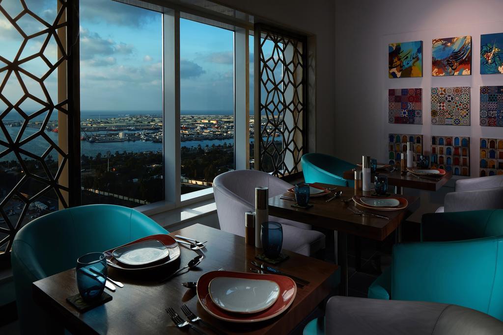 Jannah Burj Al Sarab Hotel Abu Dhabi Exterior foto The restaurant