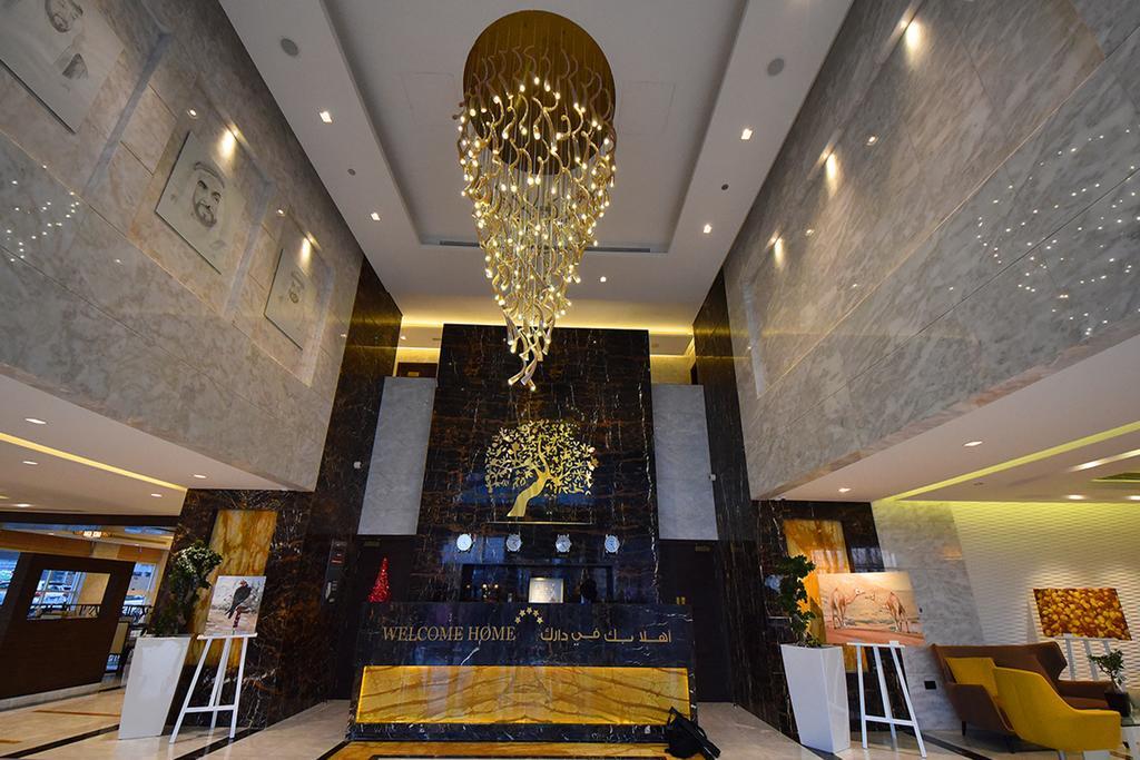 Jannah Burj Al Sarab Hotel Abu Dhabi Exterior foto Lobby